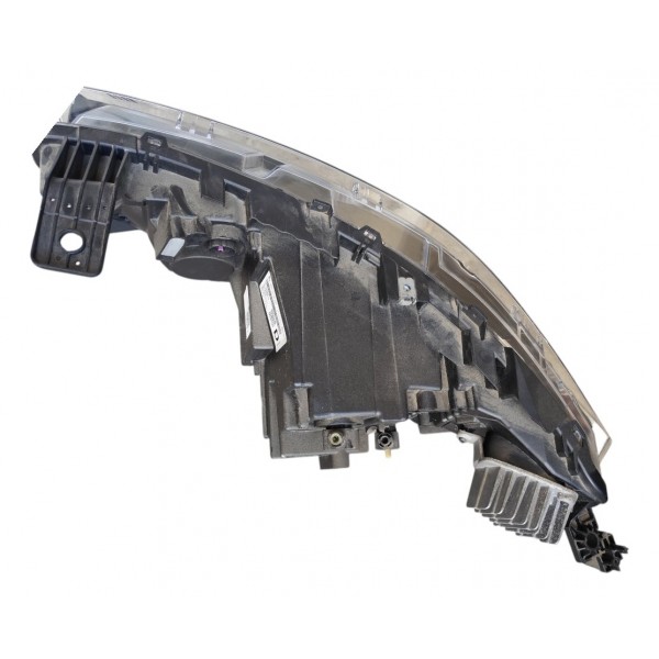 Farol Fiat Fastback Dianteiro Direito 2021 - 2024 Direito/passageiro