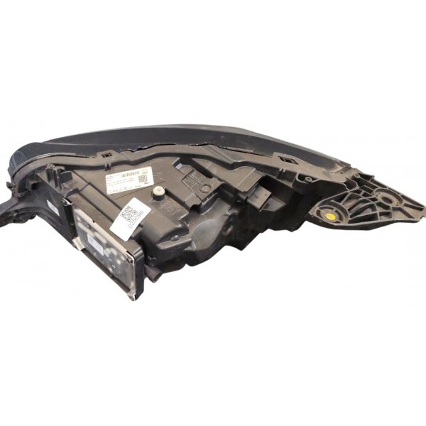 Farol Dianteiro Esquerdo Toyota Yaris 2018-2024 Esquerdo/motorista