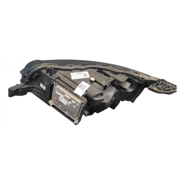 Farol Dianteiro Esquerdo Toyota Yaris 2018-2024 Esquerdo/motorista