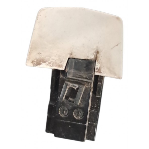 Moldura Da Maçaneta Externa Dianteria Direita Amarok