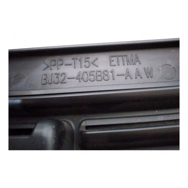 Acabamento Caixa Fusivel Traseira Esquerda Evoque 2013 2017