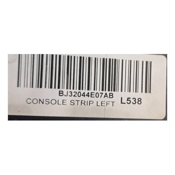 Acabamento Esquerdo Console Central Land Rover Evoque 2012