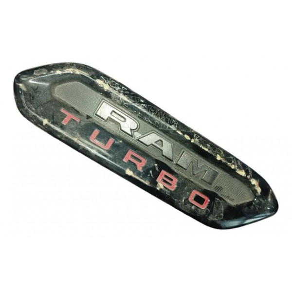 Emblema Esquerdo Ram Rampage Laramie 2.0 Turno 2023 2024 Preto Com Detalhes Em Vermelho