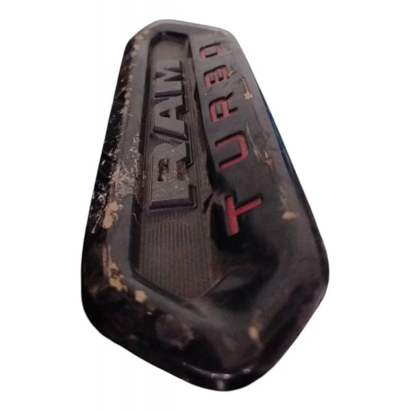 Emblema Esquerdo Ram Rampage Laramie 2.0 Turno 2023 2024 Preto Com Detalhes Em Vermelho