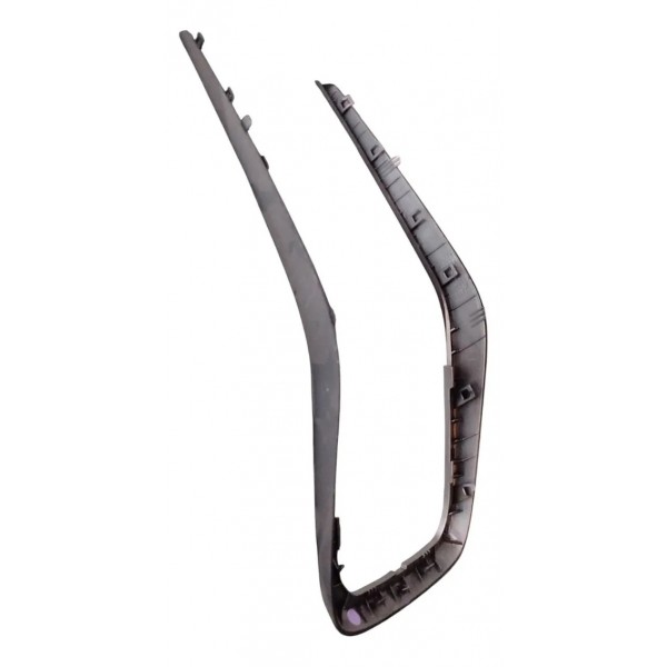 Moldura Trambulador Console Gm Chevrolet Tracker 2020 2024