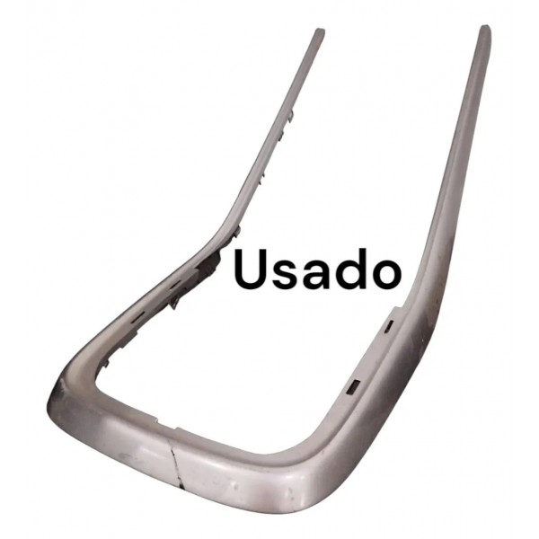 Moldura Trambulador Console Gm Chevrolet Tracker 2020 2024