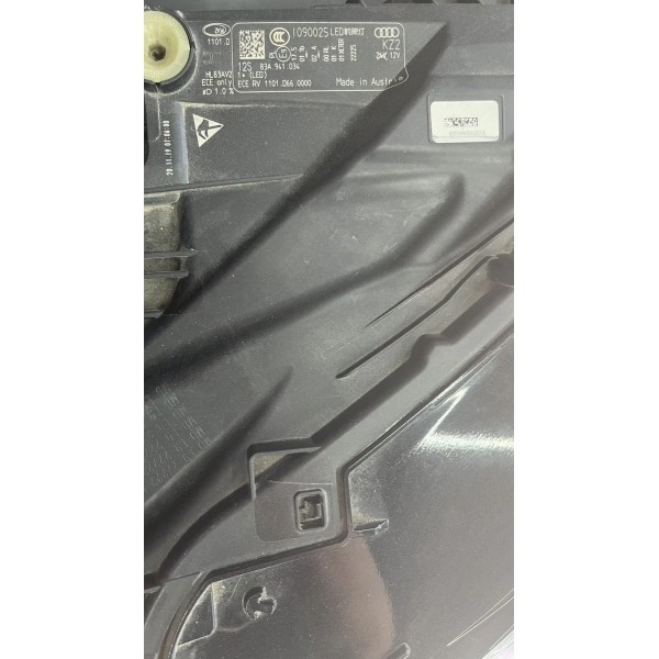 Farol Do Audi Q3 Full Led Lado Direito 2020 A 2022 Direito/passageiro