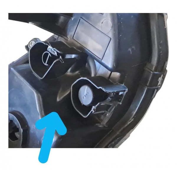 Farol Direito Toyota Corolla Cross 2022-2023