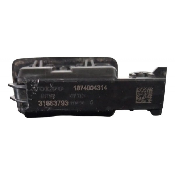 Luz Cortesia Volvo Xc60 2018 2022