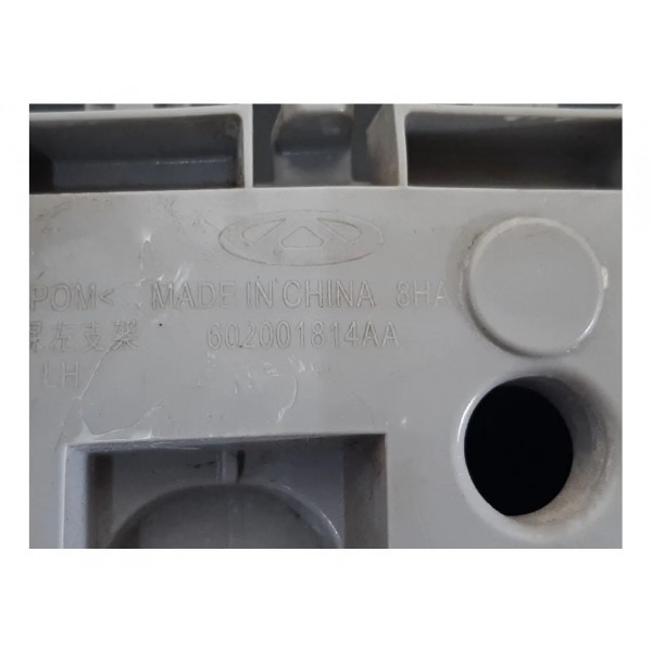 Guia Parachoque Dianteiro Esquerdo Chery Tiggo 7 2024