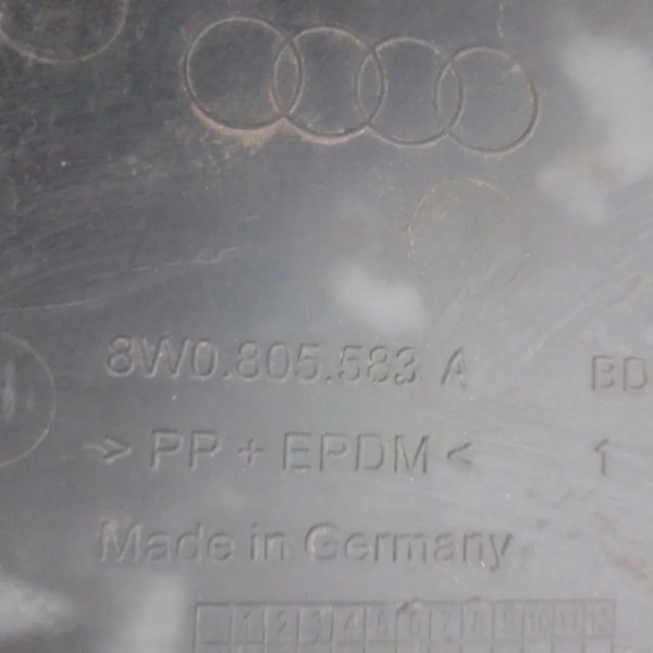 Tampão Parabarro Lameiro Dianteiro Esquerdo Audi A5 2019