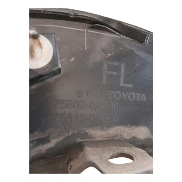 Friso Paralama Dianteiro Esquerdo Toyota Corolla Cross 21 24