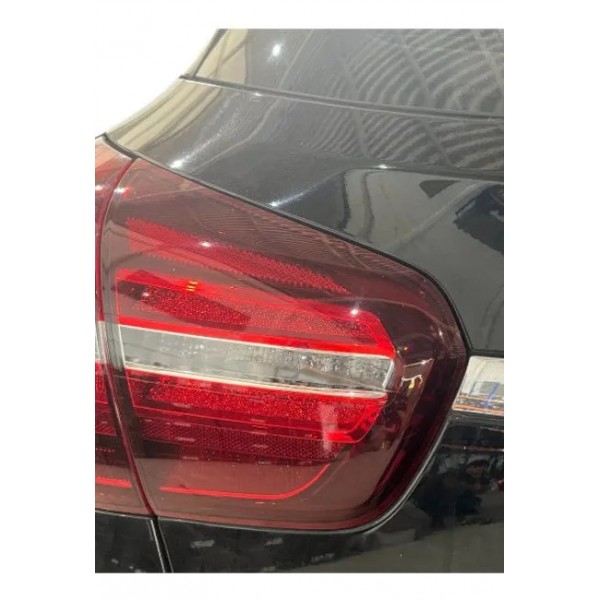 Lanterna Tampa De Mala Esquerda Mercedes Gla 200 1.6 2019 Esquerdo/motorista