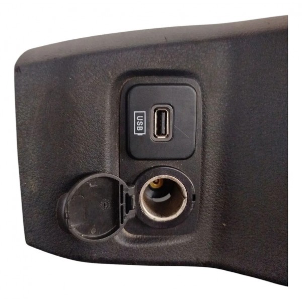 Moldura Console Com Tomada E Usb Fiat Toro 2020 A 2024