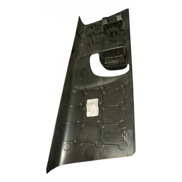 Moldura Coluna Central Esquerda Gm Chevrolet Onix 2020 2023