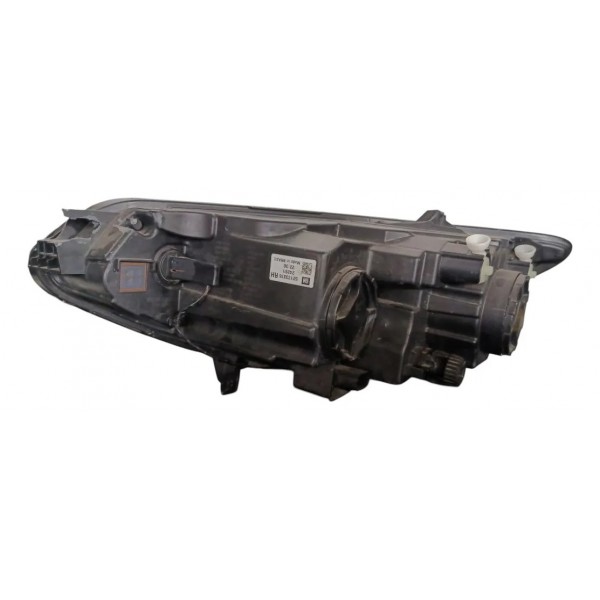 Farol Dianteira Direta Chevrolet Tracker 2020 2023