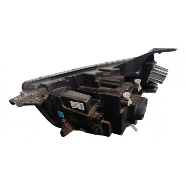 Farol Dianteira Direta Chevrolet Montana 2023 2024