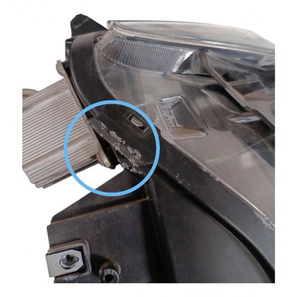 Farol Dianteira Direita Chevrolet Montana 2023 2024