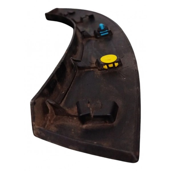 Moldura Paralama Traseira Direita Gm Tracker 2023 2024