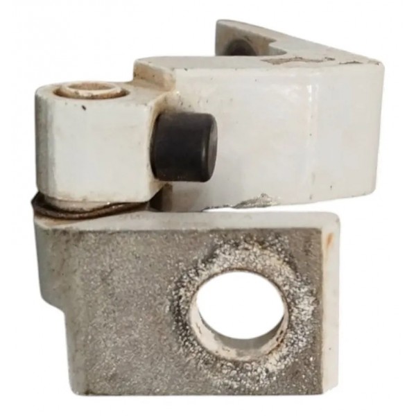 Dobradiça Porta Dianteira Direita Q3 2016 2022 Original