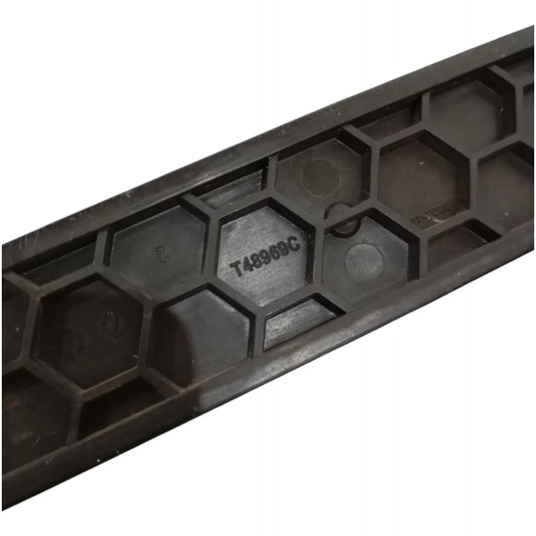 Tampa Filtro Ar Condicionado Tracker 2020 2021
