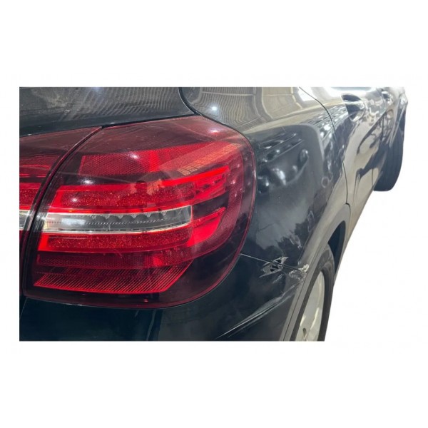 Lanterna Traseira Canto Direita Mercedes Gla 200 2019 Direito/passageiro