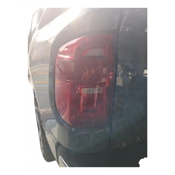 Lanterna Traseira Ram Rampage Diesel 2024-26