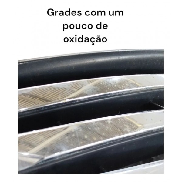 Grade Dianteira Toyota Corolla 2015 A 2017 Detalhe