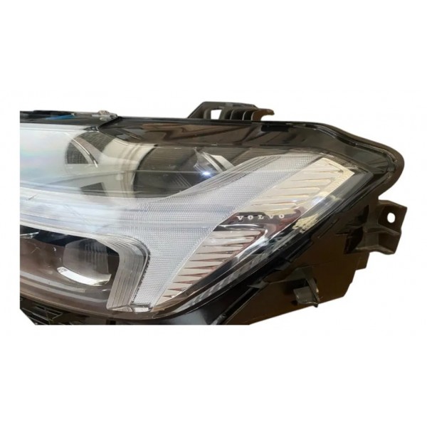 Farol Esquerdo Volvo Xc60 Full Led 2017-2024