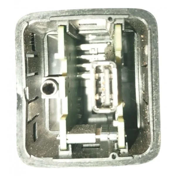 Porta Carregador Usb Auxiliar Fiat Toro 2017 2019 Sem Tampa