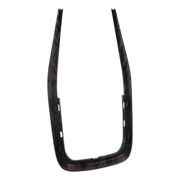 Moldura Trambulador Console Gm Chevrolet Tracker 2020 A 2024
