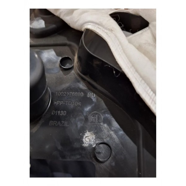 Suporte Da Moldura Coluna Traseira Direita Fiat Toro 2016-20