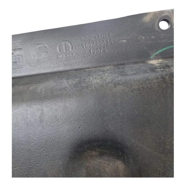 Forro Protetor Tampa Traseira Fiat Toro 2.0 2016 A 2022