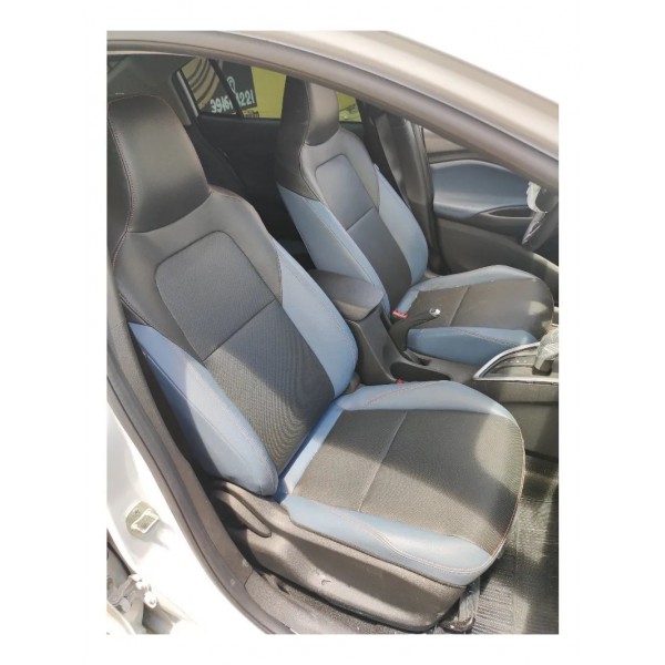 Jogo De Bancos Chevrolet Ônix 2025 1.0 Turbo Premier