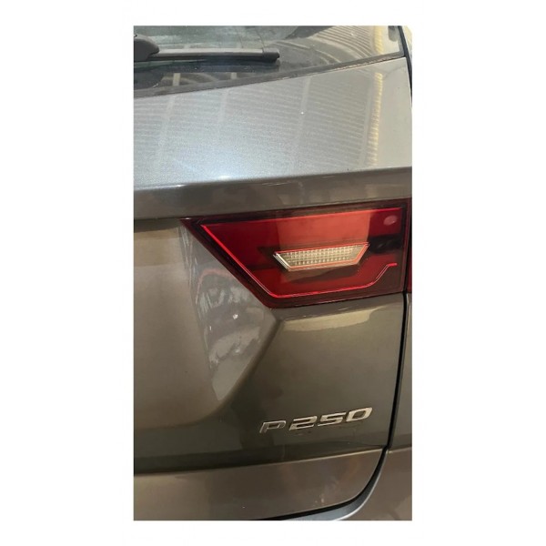 Lanterna Da Tampa Mala Jaguar E Pace  P250 2017 A 2024 Direito/passageiro