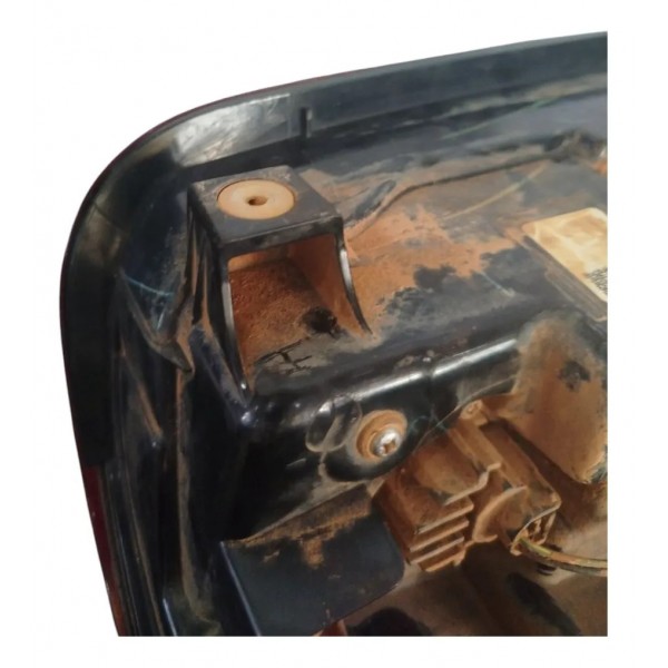 Lanterna Direita Mitsubishi L200 Triton 2023 2024 Detalhes