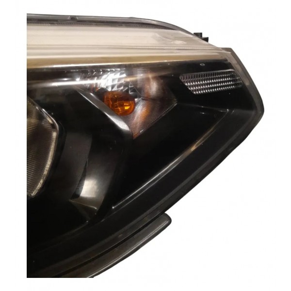Farol Dianteiro Direito Chevrolet Tracker 2021 2023