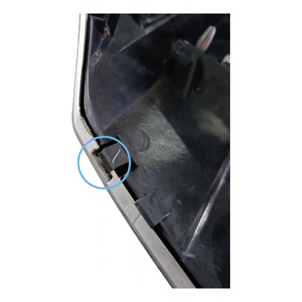 Grande Superior Dianteira Nissan Frontier 2017 2021 Cromado E Preto Cromado
