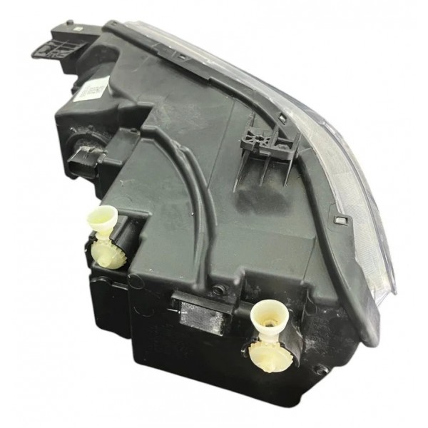 Farol Direito Full Led Chevrolet Tracker 2020 A 2024