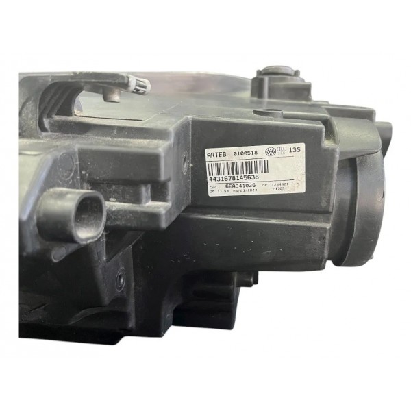 Farol Direito Volkswagen Polo Virtus 2023 A 2025