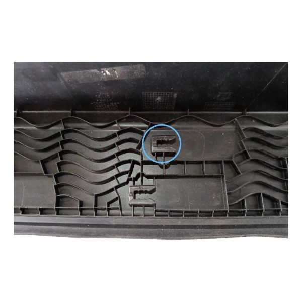 Moldura Superior Tampa Traseira Ram Rampage 2023 2025