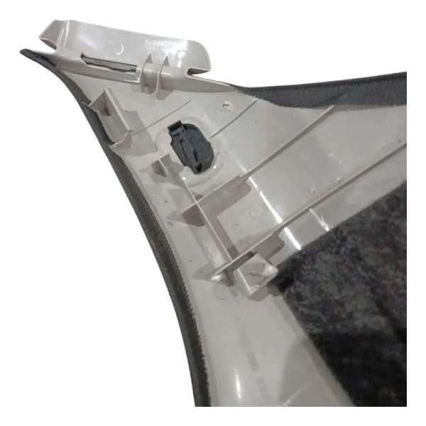 Acabamento Coluna Esquerda Mercedes Glc 300 2023