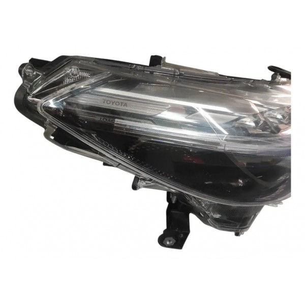 Farol Dianteiro Direito Toyota Corolla Cross 2021 2026 Led Direito/passageiro