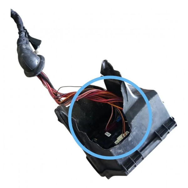 Chicote Motor Caixa Fusível Mercedes Glc 300 2023