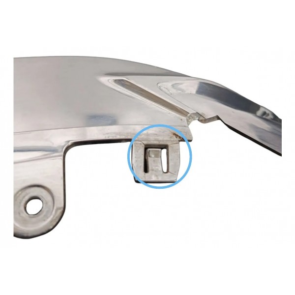 Friso Cromado Farol Direito Ram Rampage 2023 2025