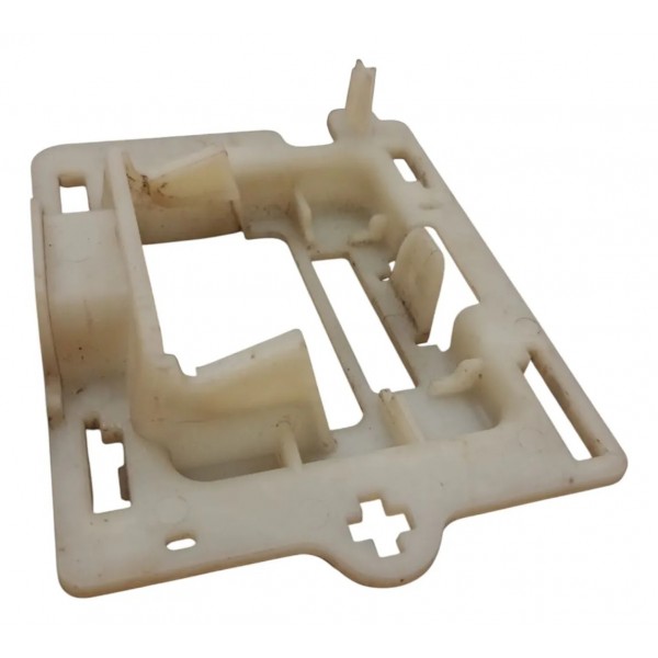 Suporte Parachoque Dianteiro Direito Mercedes Glc 300 2023