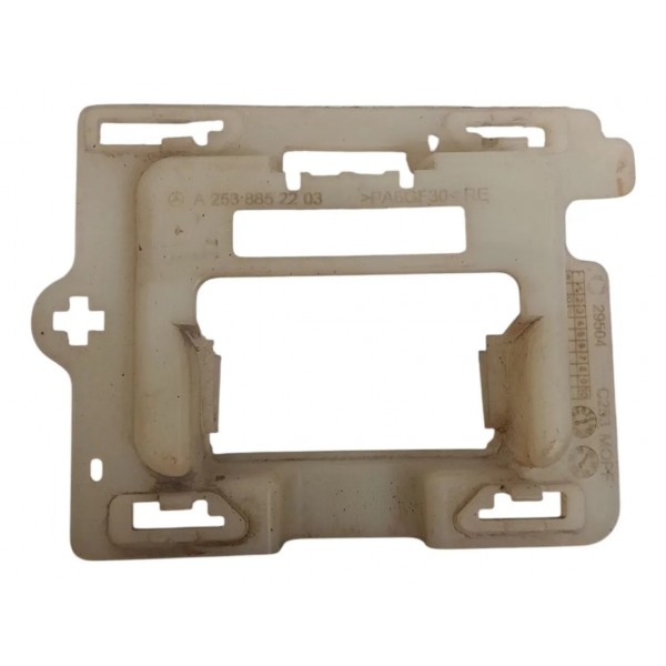Suporte Parachoque Dianteiro Direito Mercedes Glc 300 2023