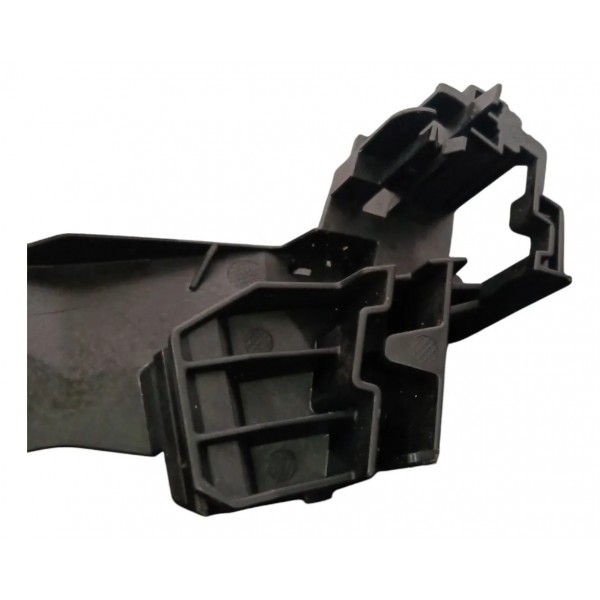 Suporte Fechadura Porta Dianteira Esquerda Glc 300 23