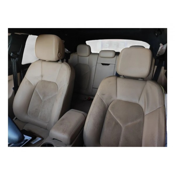 Jogo De Bancos Porsche Macan 2023 2.0 Gasolina