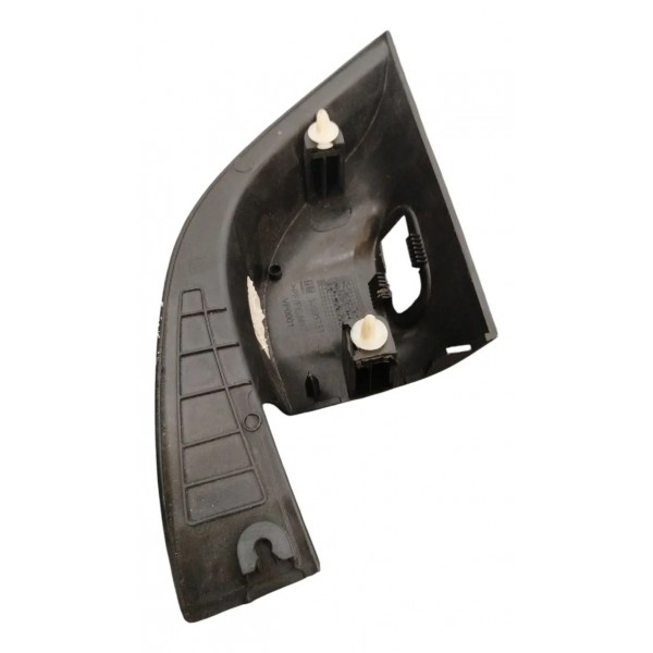 Moldura Esquerda Retrovisor Interno Gm Onix 2013 A 2019